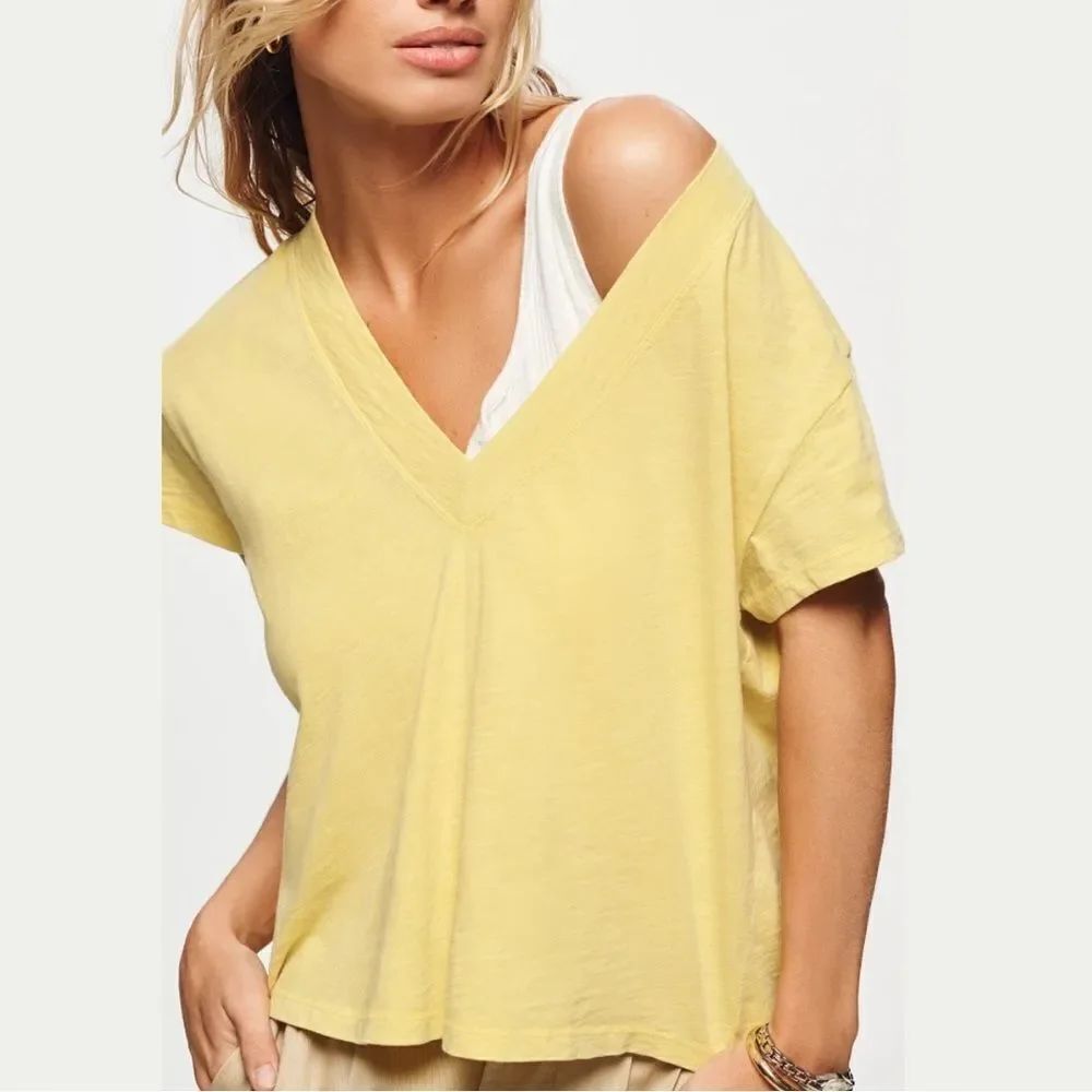 Anthropologie Pilcro Boxy Plunge V-Neck Tee Shirt Yellow Women’s Small